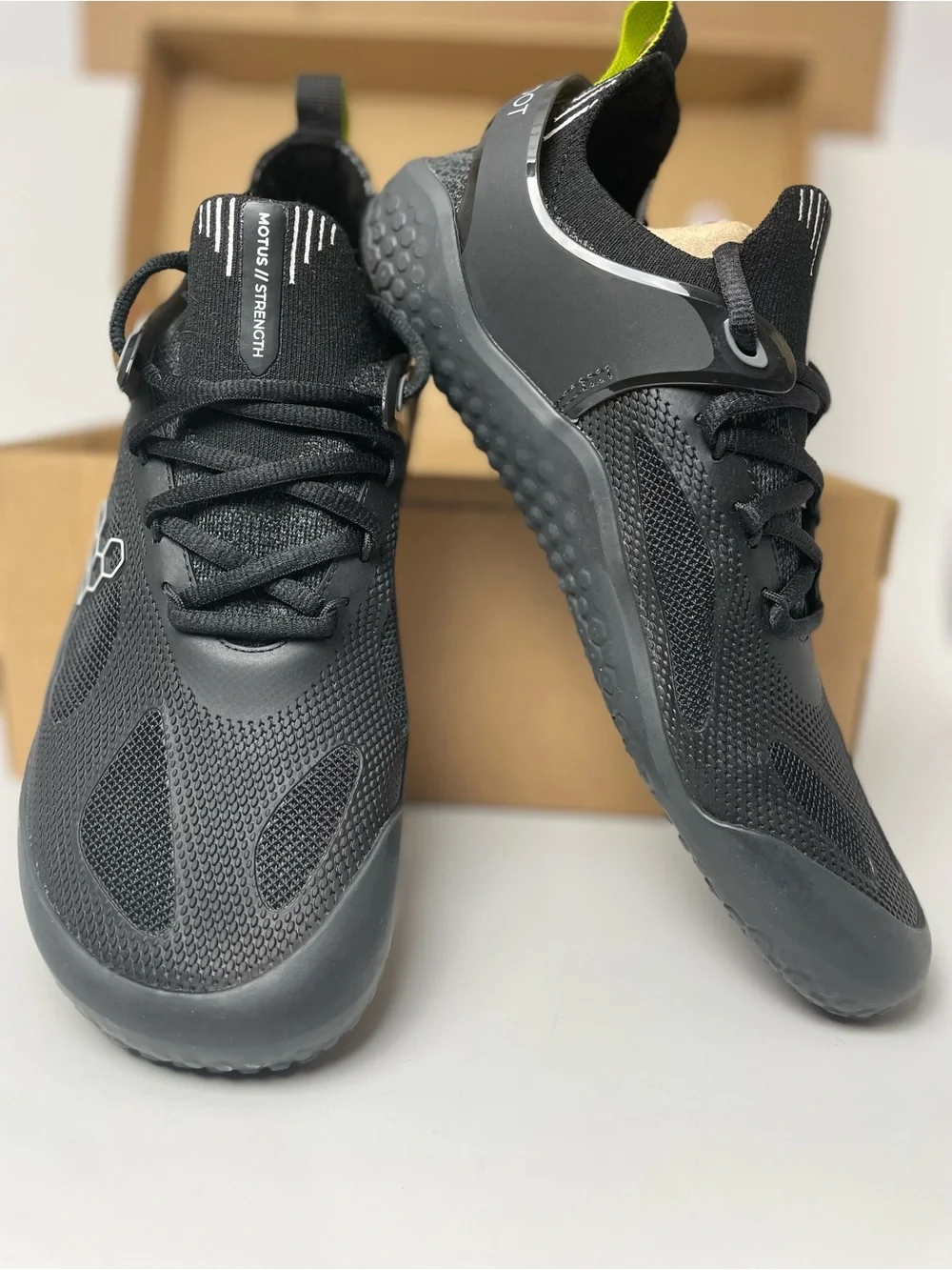 VivoBarefoot Motus Strength Women’s Zero-Drop Training Shoes With Box - Sz 8 - Picture 5 of 16